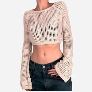 Boho knitted bell sleeve cropped top sweater long sleeve size medium LA Hearts